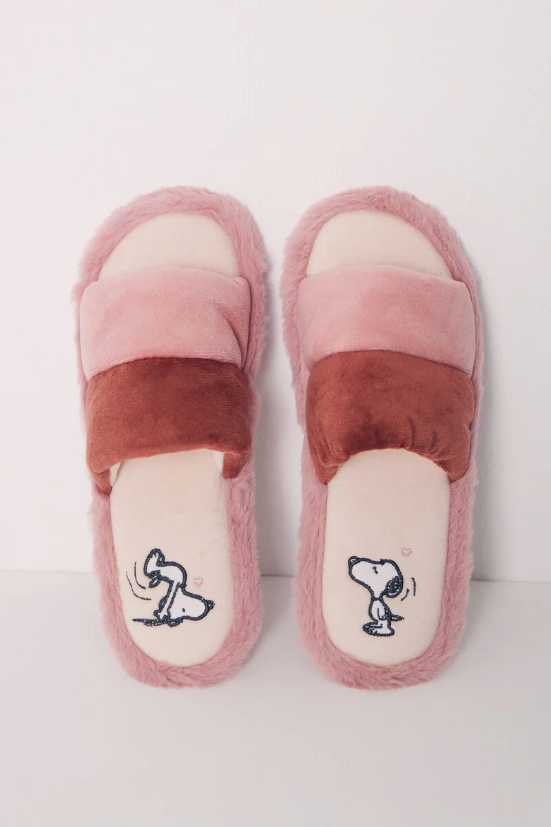 Pink Snoopy open house slipper - Image 4