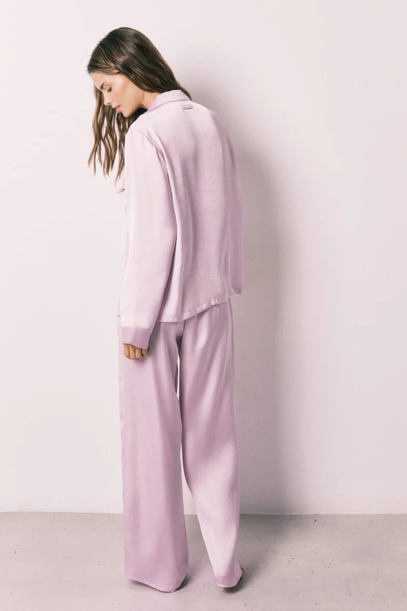 Lilac satin long classic pyjamas - Image 5