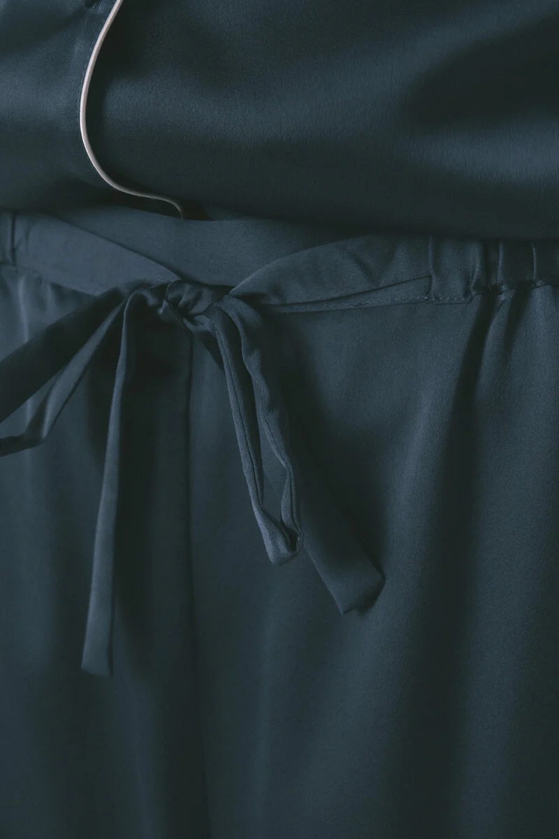 Long blue satin classic pyjamas - Image 3