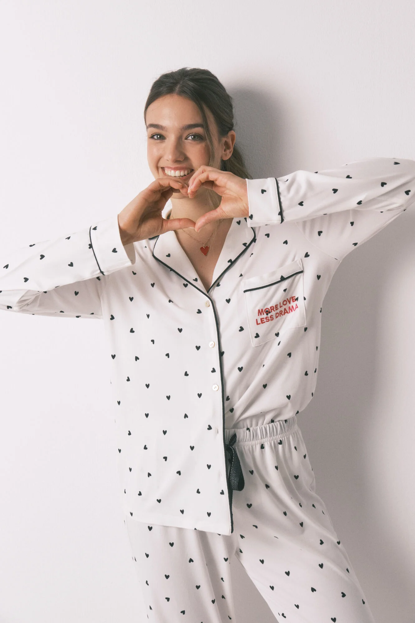 Long classic heart print pyjamas - Image 6