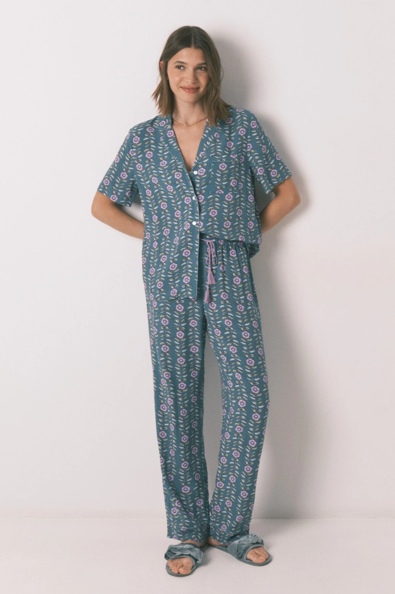 Long green floral classic pyjamas - Image 2