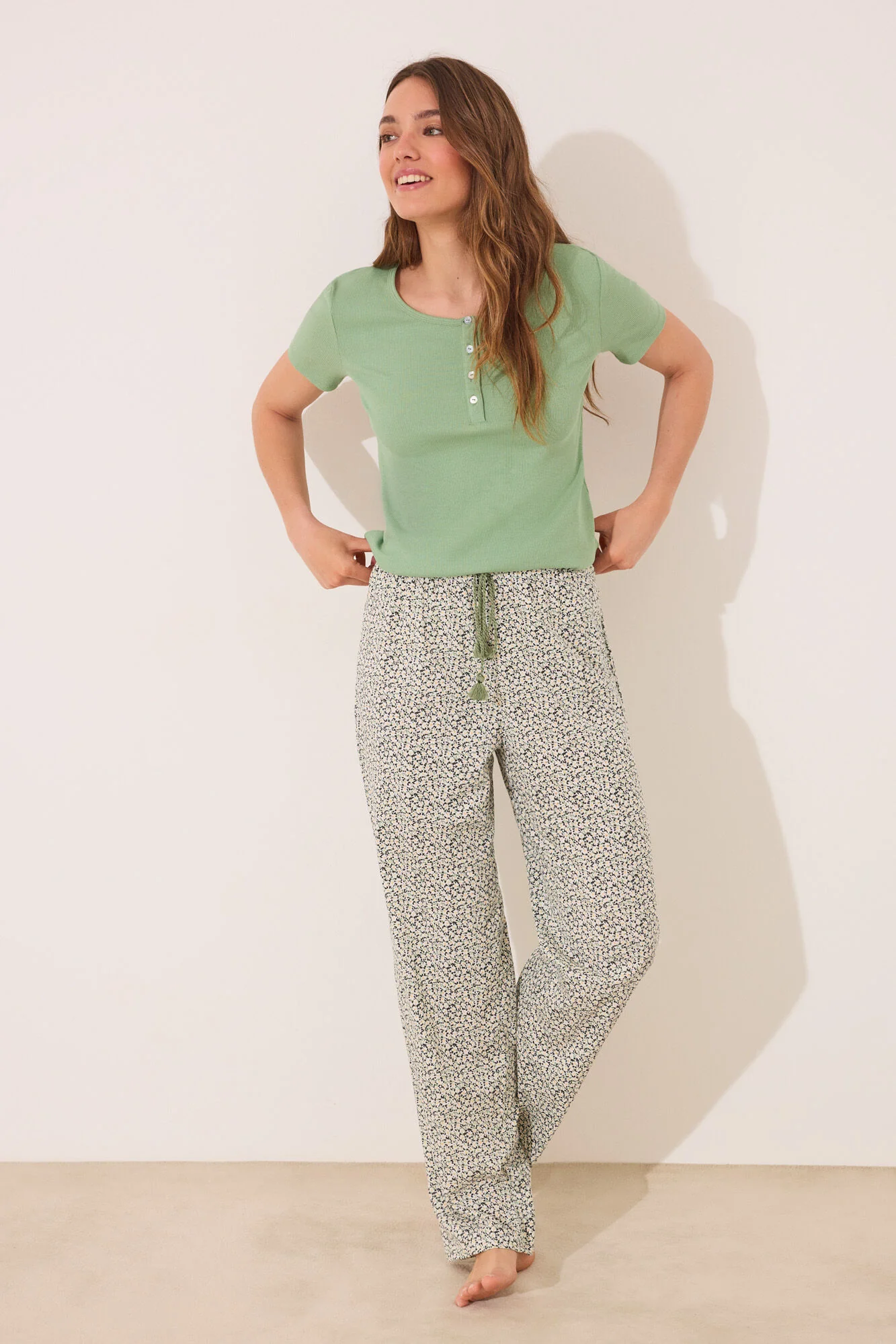 Long green ribbed cotton pajamas