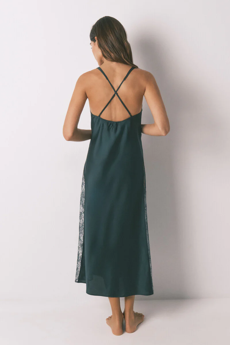 Long green satin nightgown - Image 3
