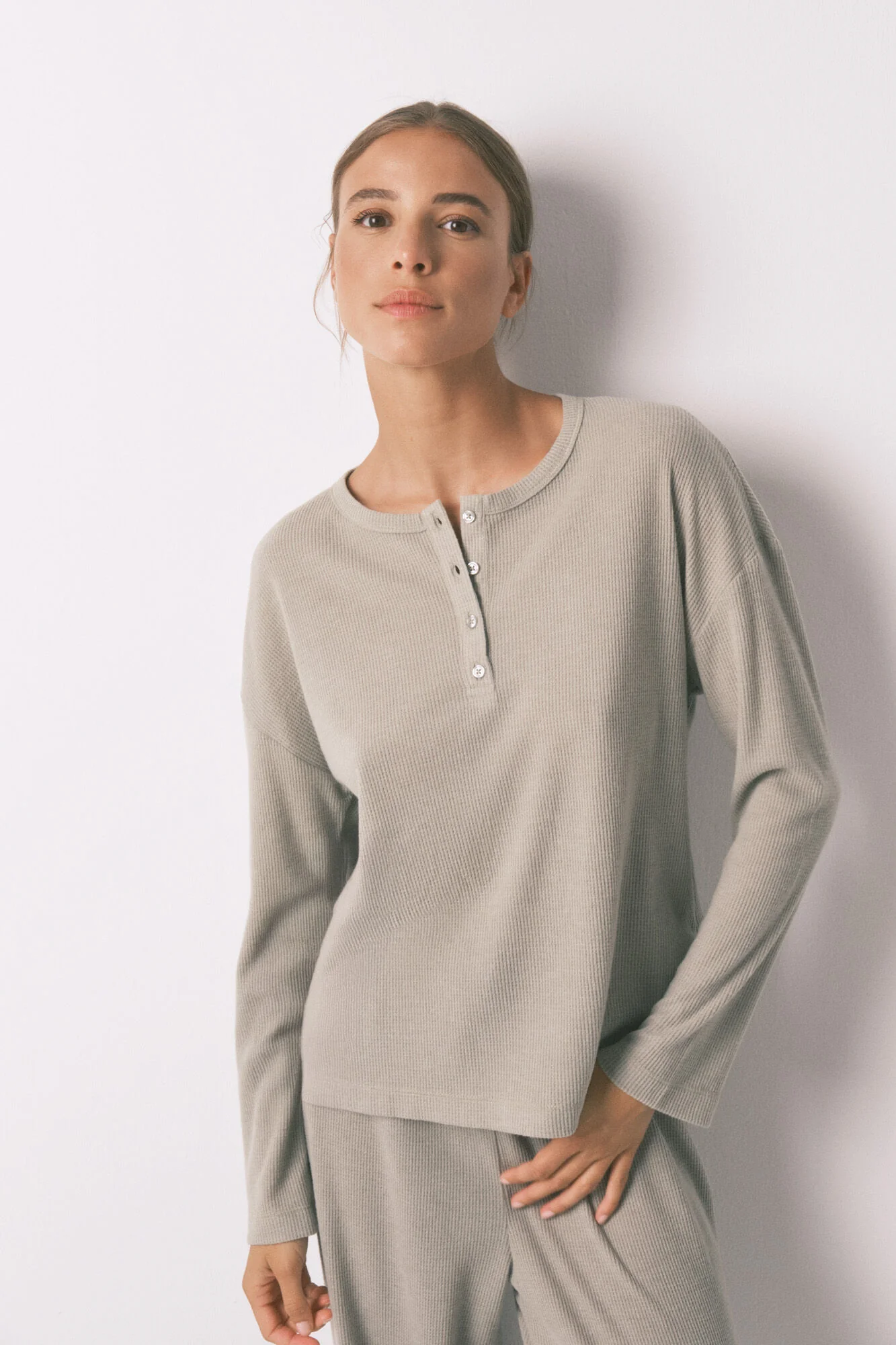 Long green waffle texture pajamas - Image 2