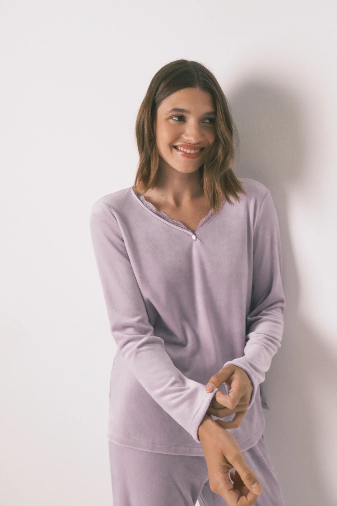 Long lilac velvet pajamas - Image 2