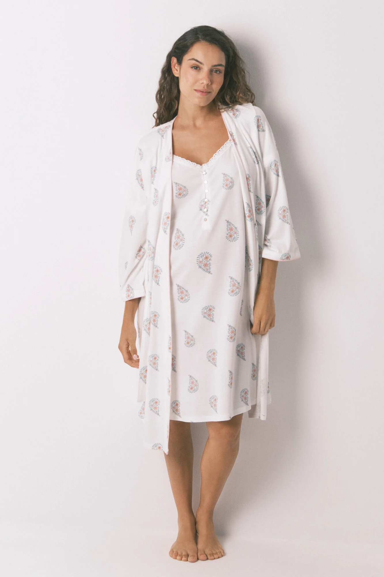 Long " maternity " robe with ivory stamp print - Image 4