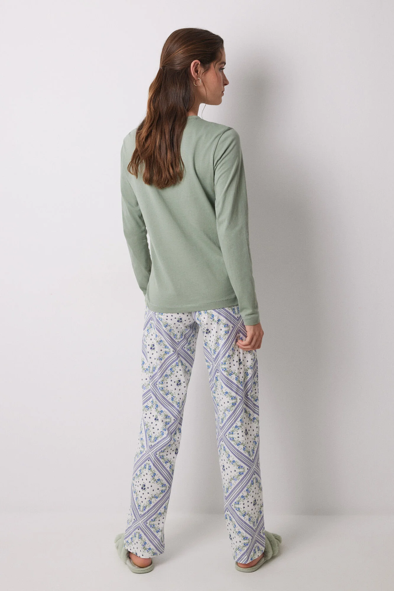 Long pajamas 100% cotton with scarf print - Image 2