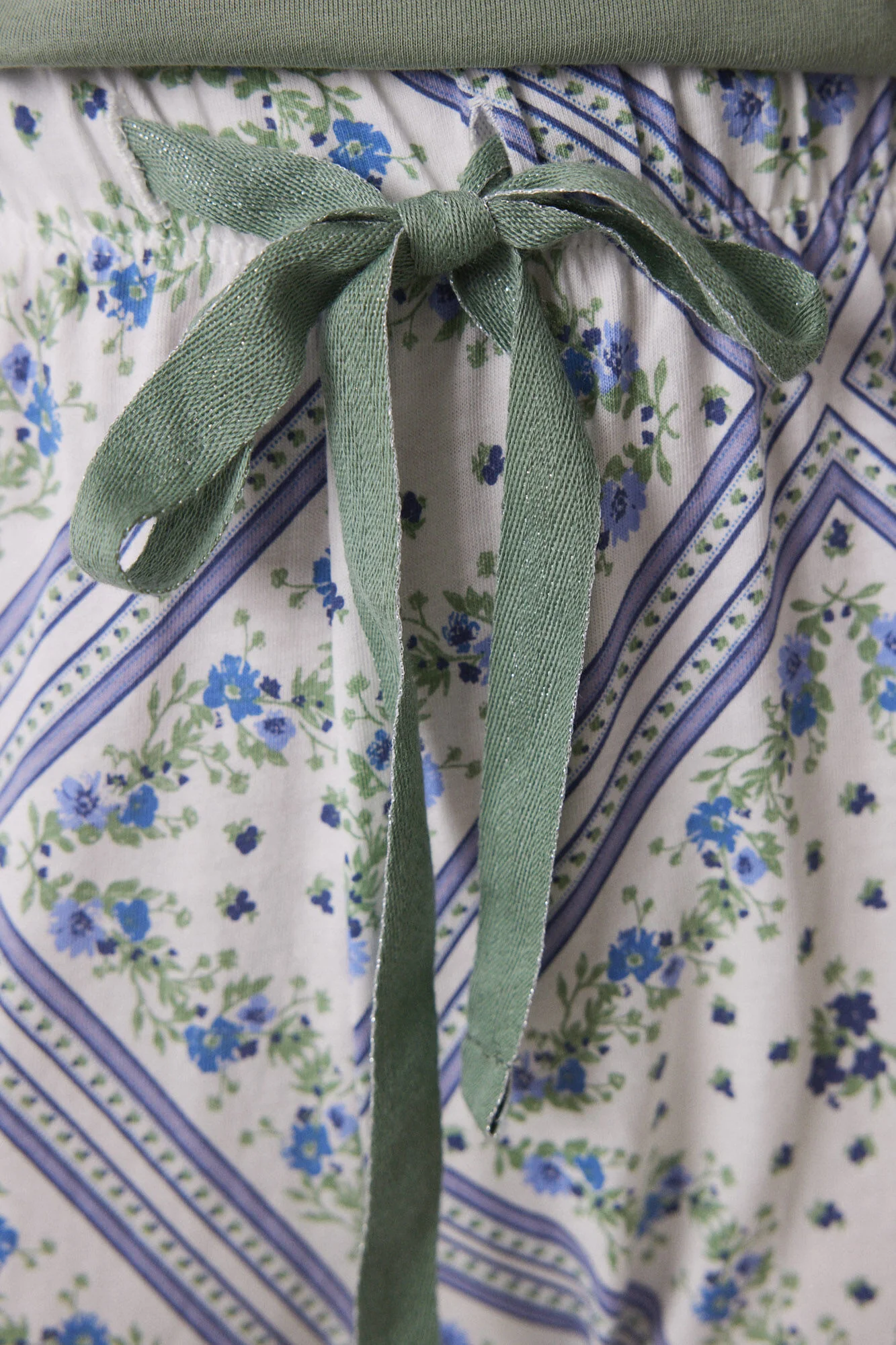 Long pajamas 100% cotton with scarf print - Image 3