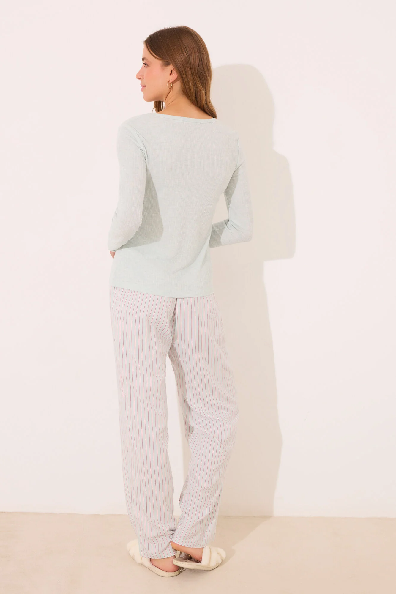 Long pyjamas with green striped - Image 3