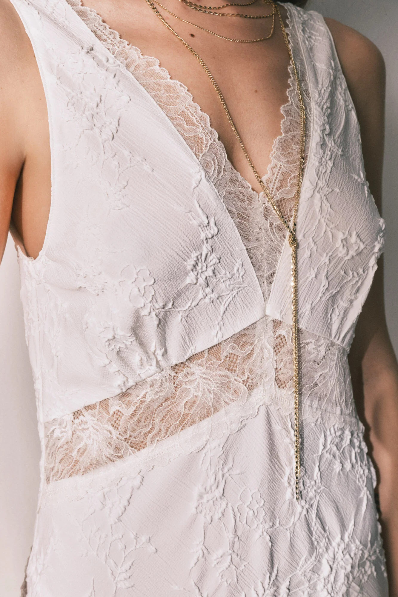 Long satin jacquard nightdress in White - Image 2