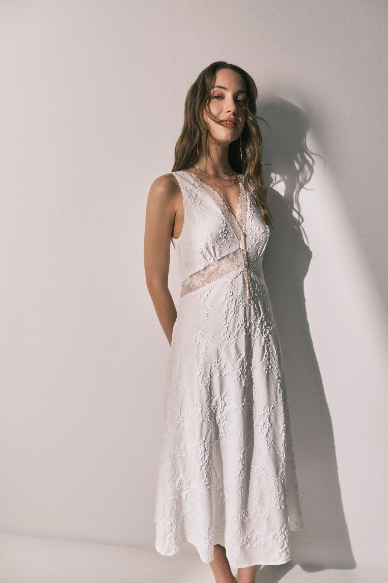 Long satin jacquard nightdress in White - Image 5