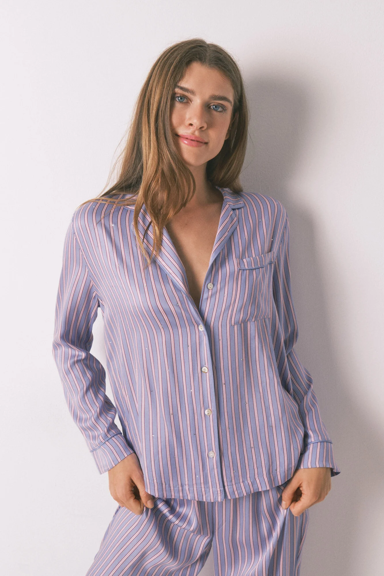 Long satin striped print classic pyjamas - Image 4