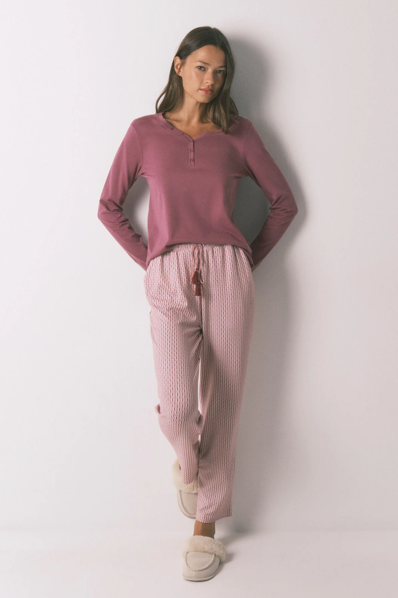 Long sleeve brushed cotton maroon T-shirt - Image 3