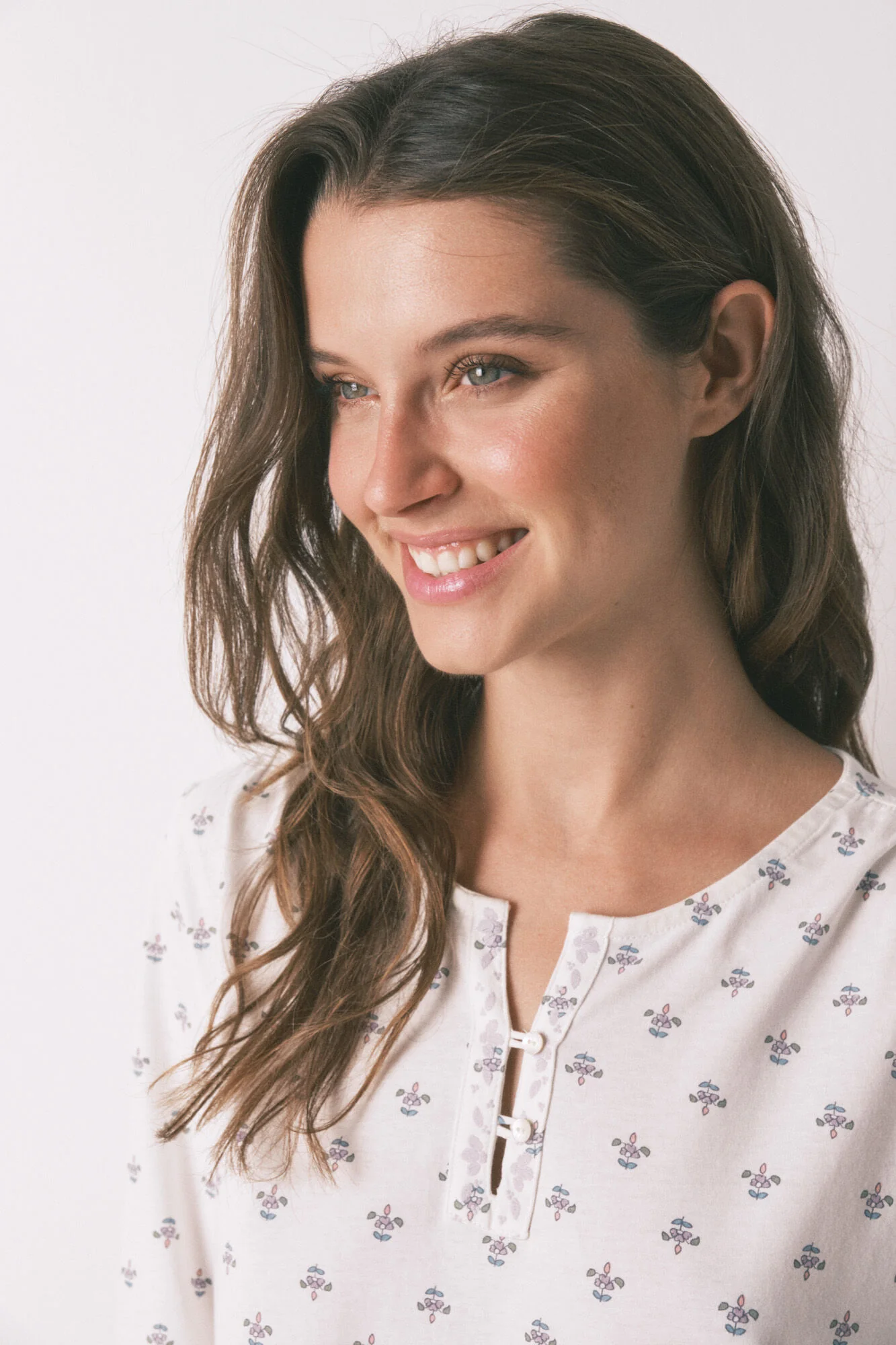 Long sleeve nightgown 100% cotton ivory flowers - Image 5