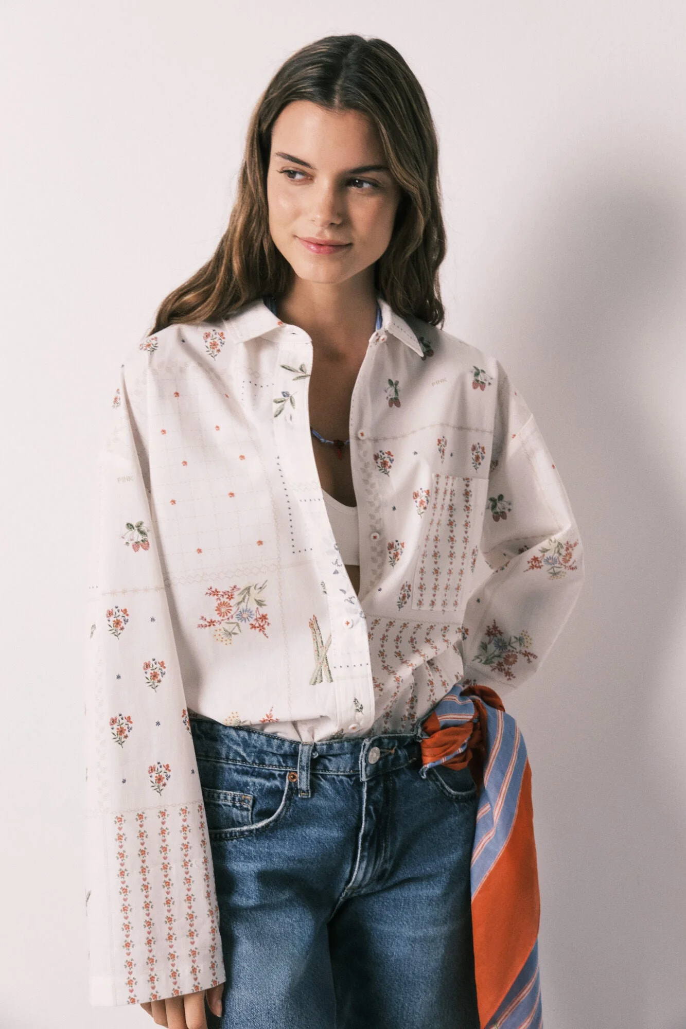 Long-sleeved poplin shirt with floral print - Image 4