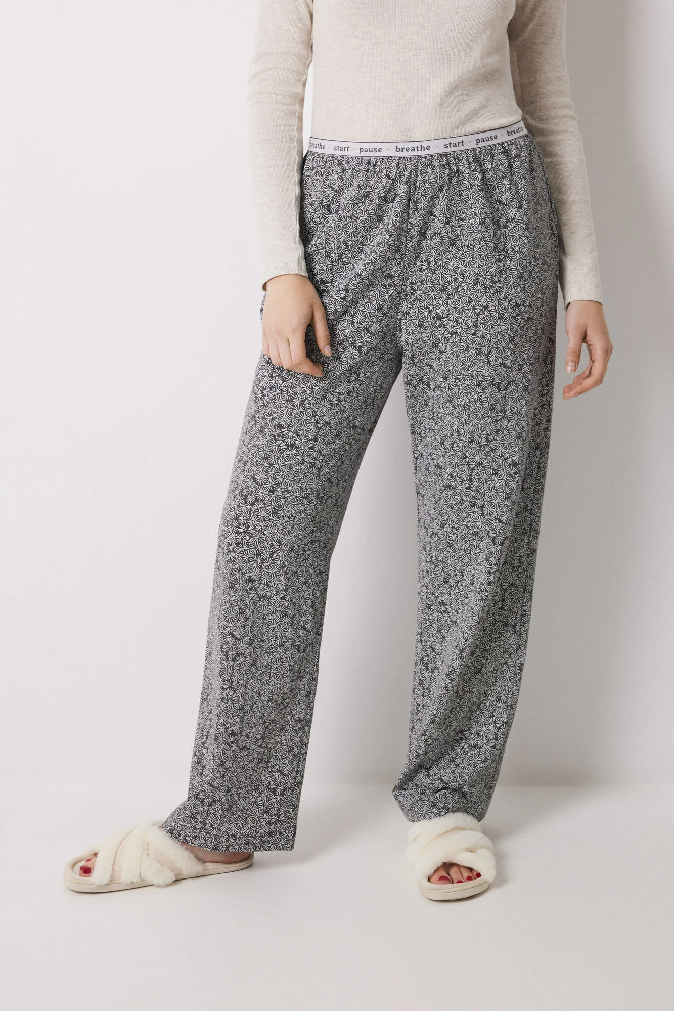 Long trouser with green flower print