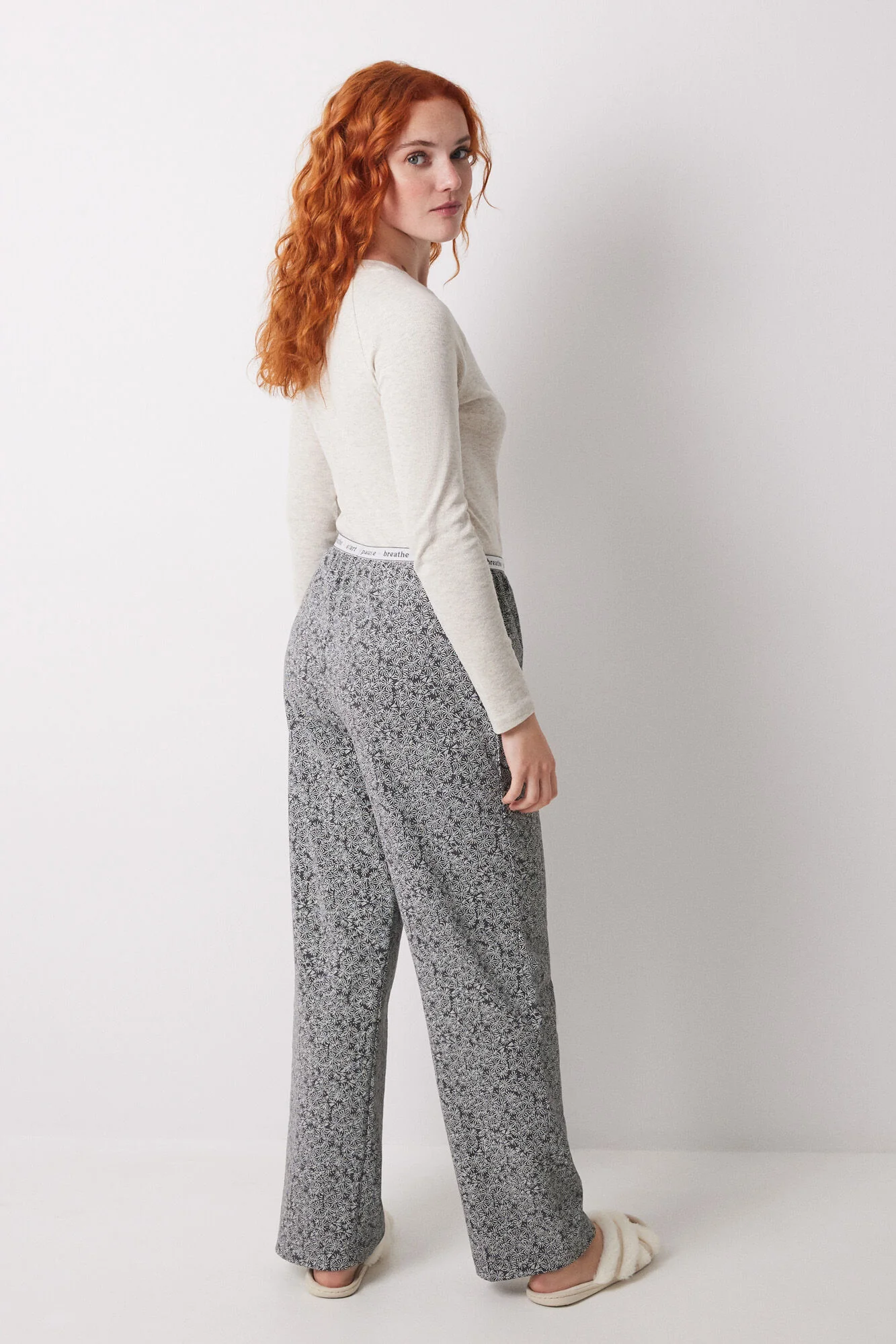Long trouser with green flower print - Image 2