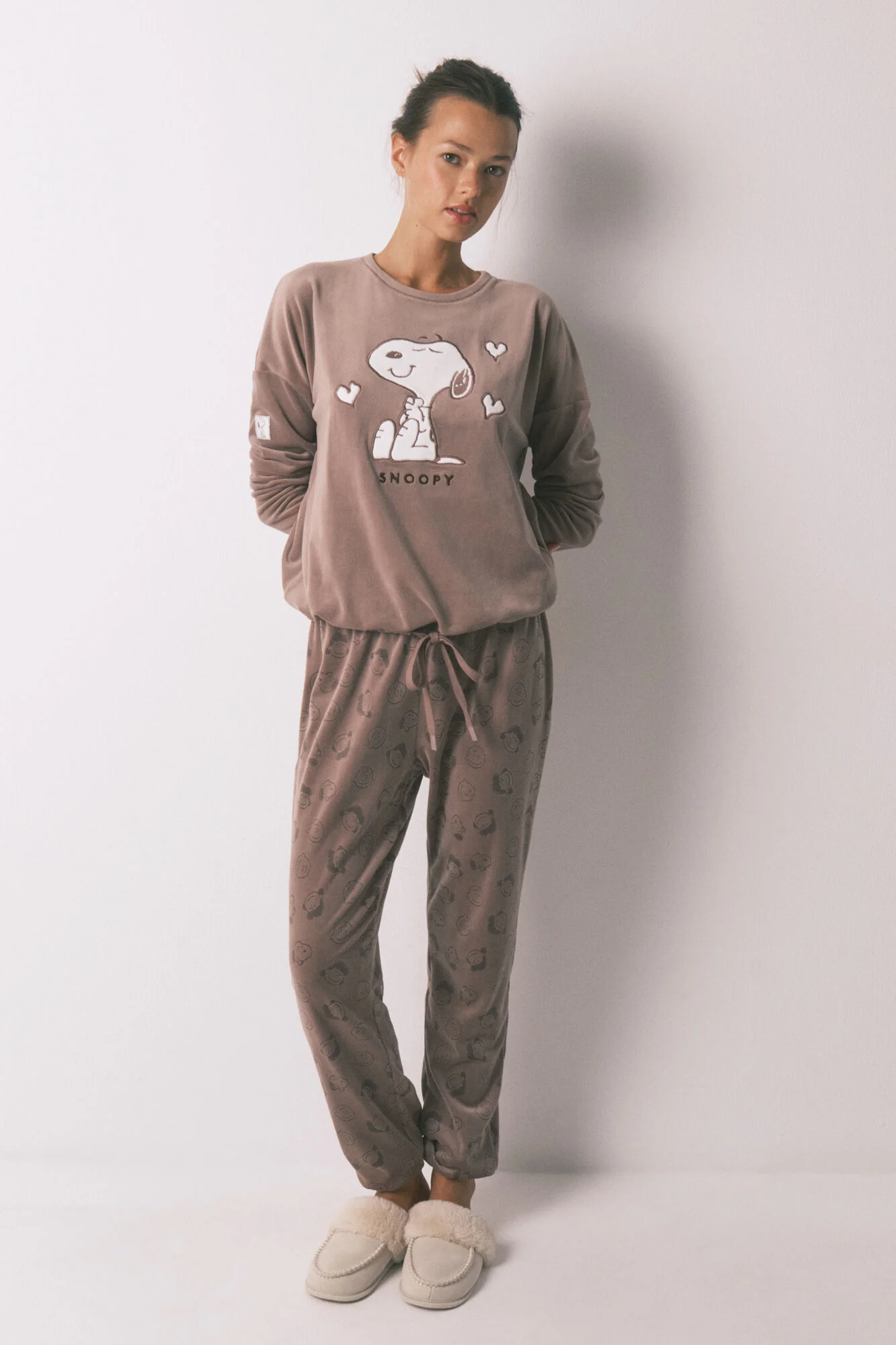 Long velvet velvet Snoopy long pyjamas