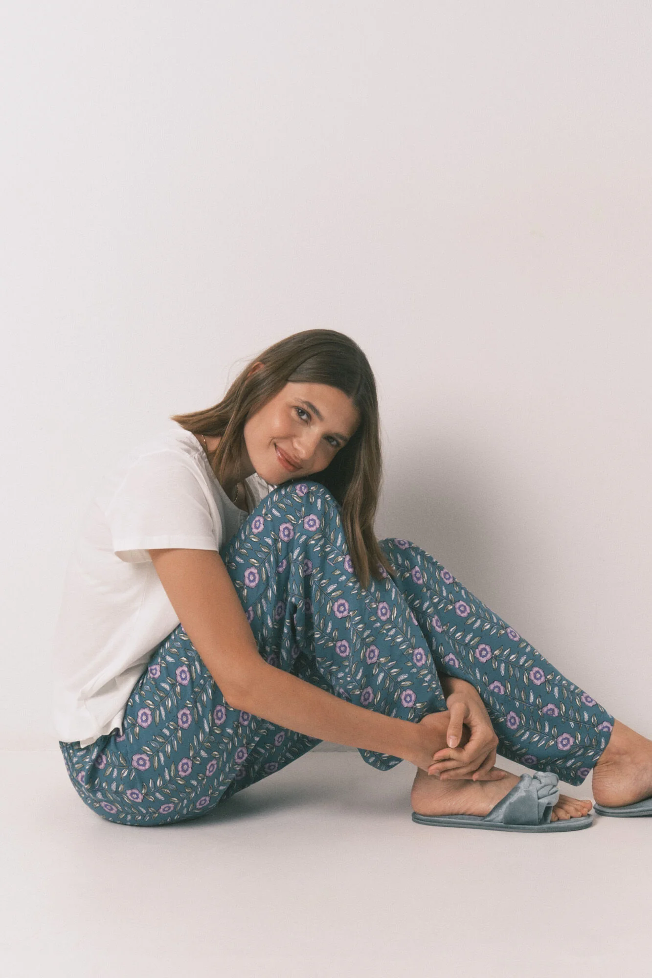 Long viscose flower print trouser - Image 7