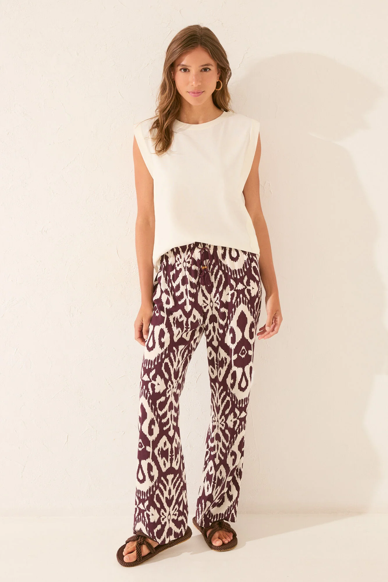 Long viscose trouser with floral print