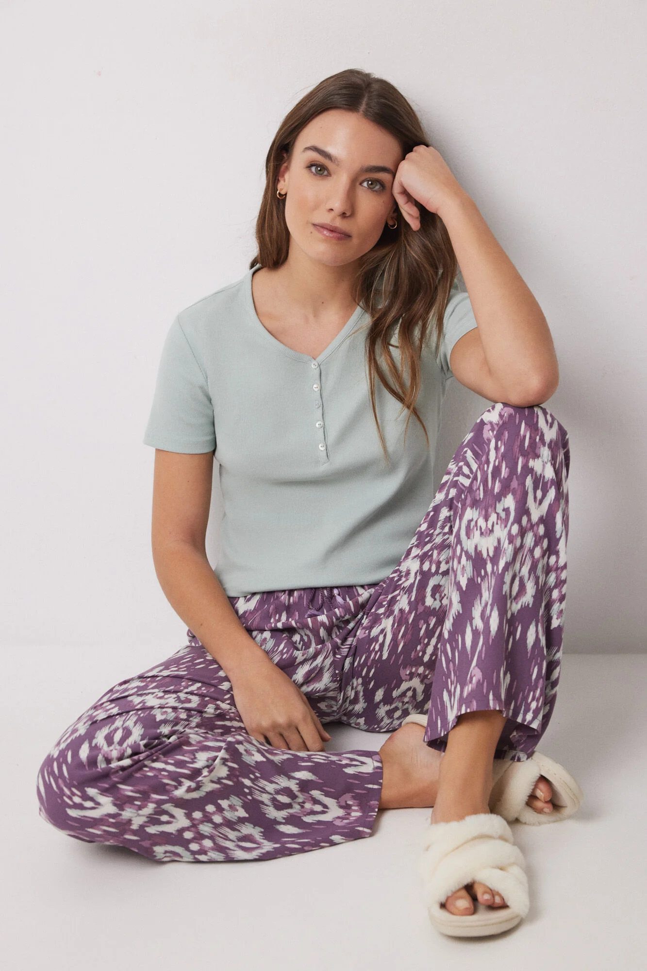 Long viscose trousers with ikat print - Image 5