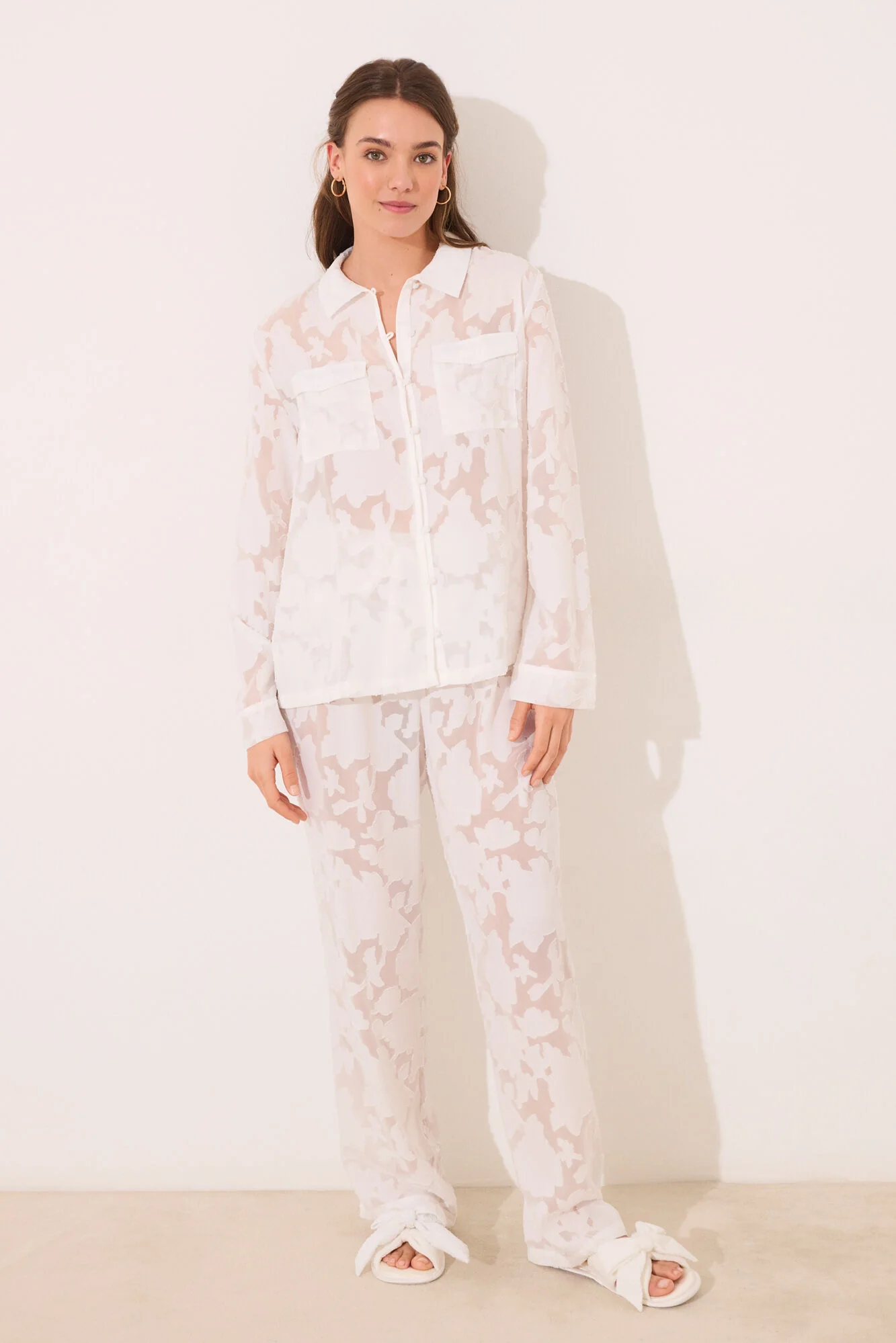 Long white satin pajama set - Image 8