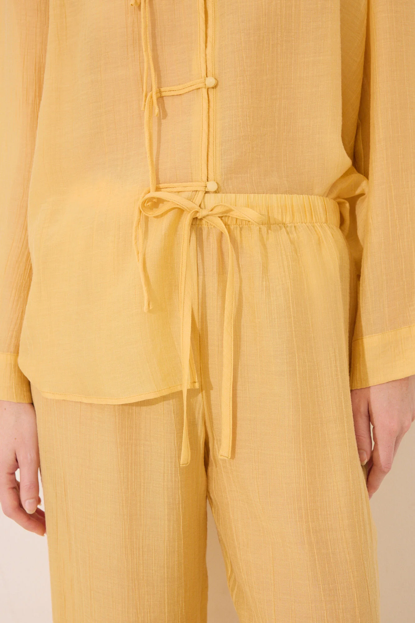 Long yellow satin classic pyjamas - Image 2