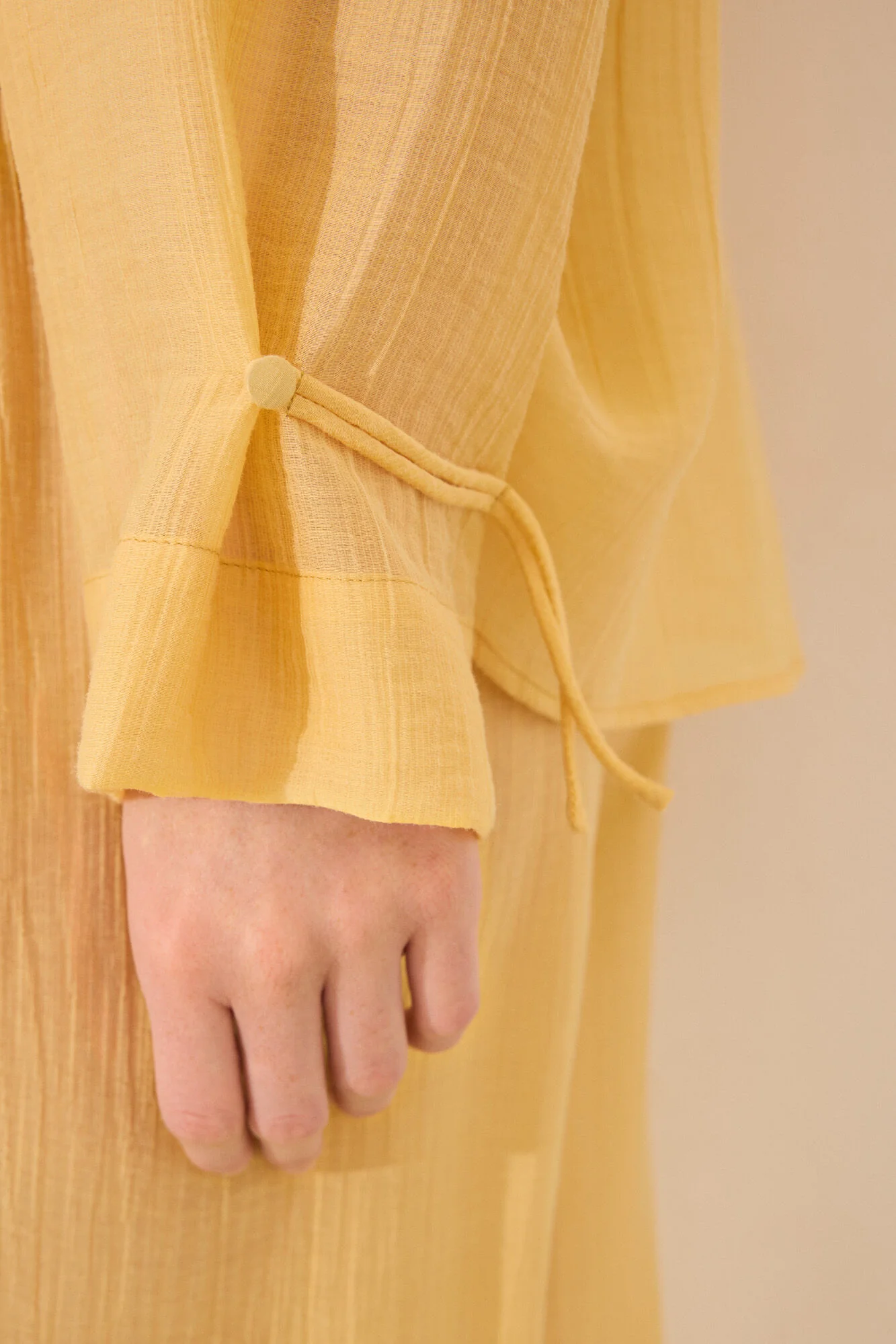 Long yellow satin classic pyjamas - Image 3