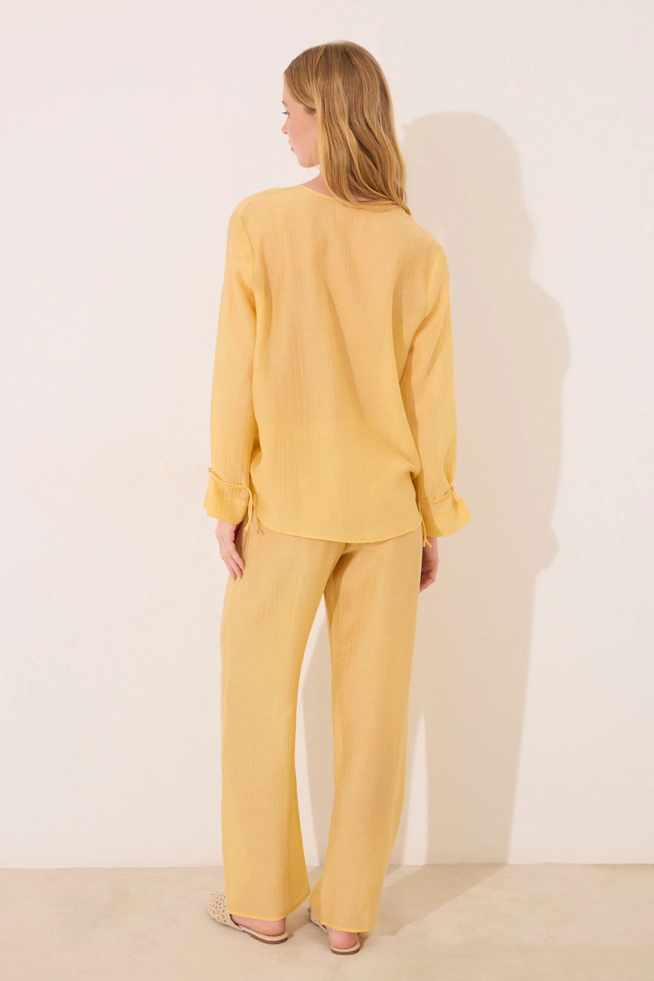 Long yellow satin classic pyjamas - Image 5