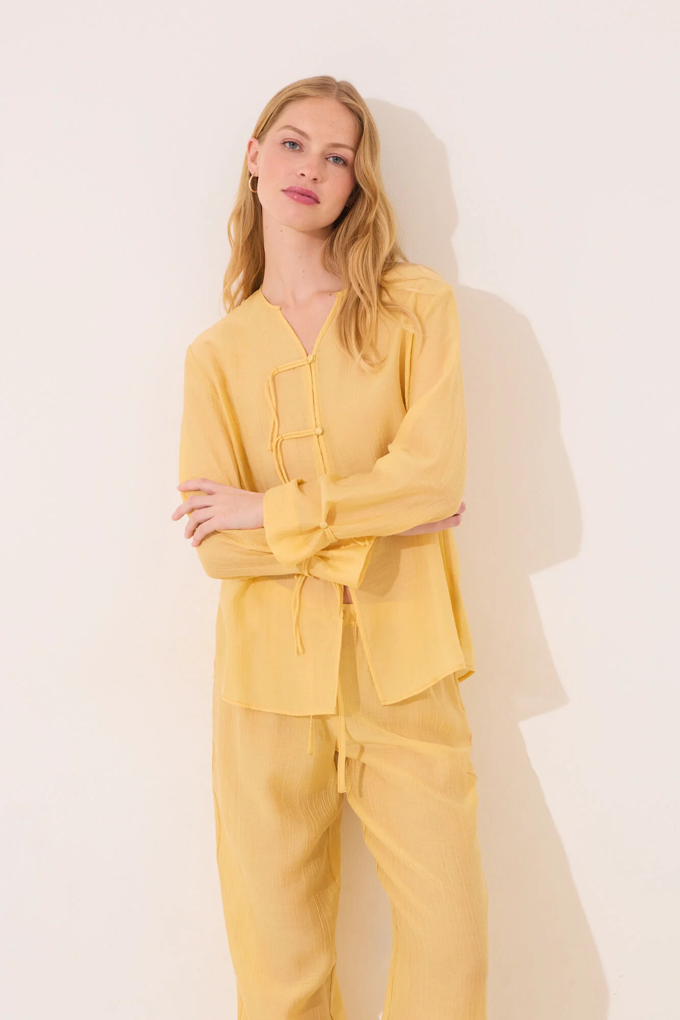 Long yellow satin classic pyjamas - Image 6