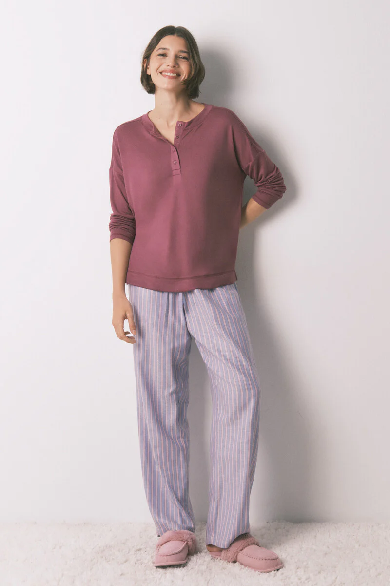 loose long sleeve maroon T-shirt - Image 4