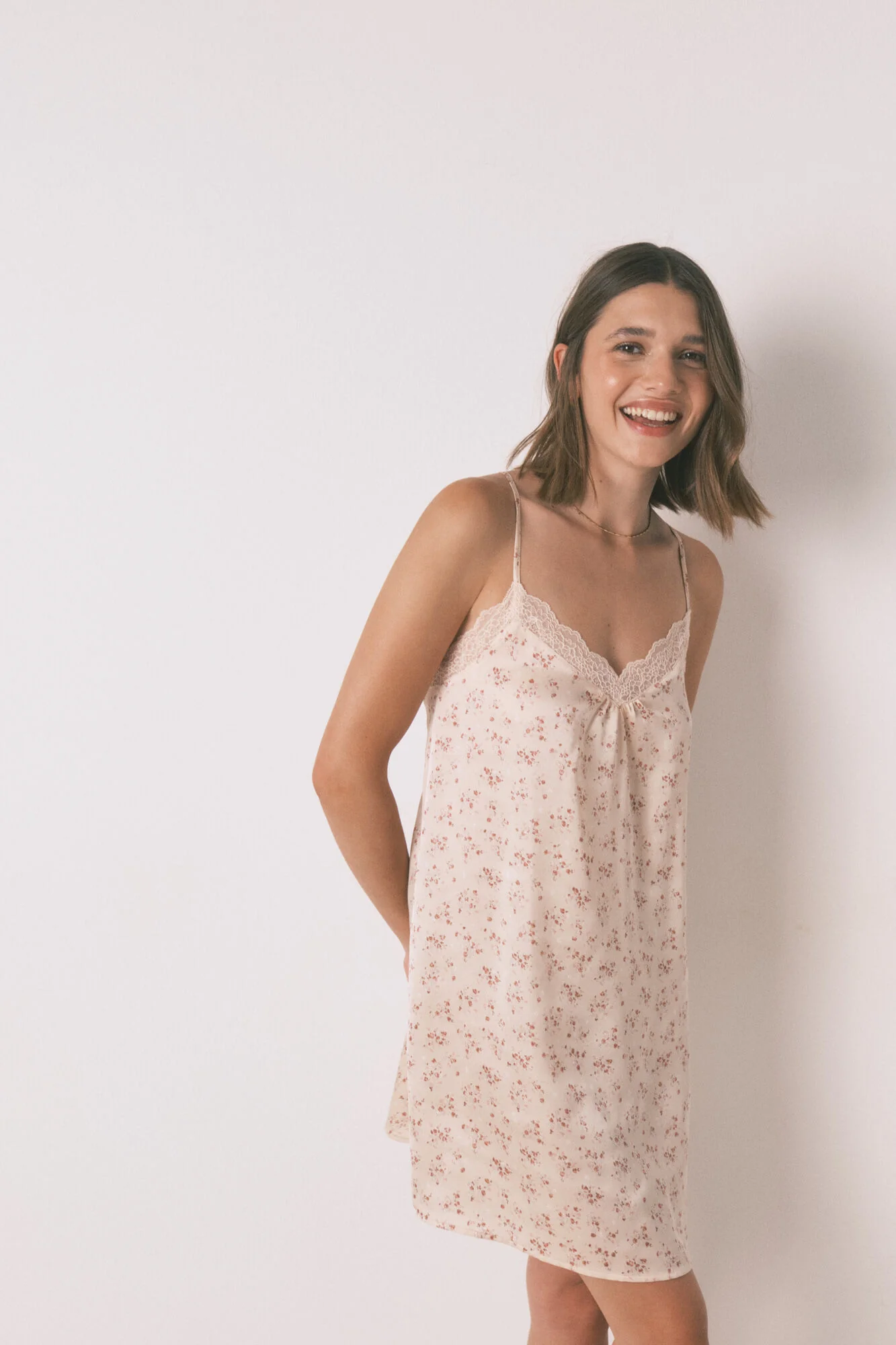 Loose satin nightgown with pink flower - Image 7