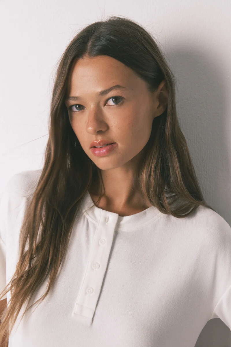 Loose white short sleeve T-shirt - Image 3