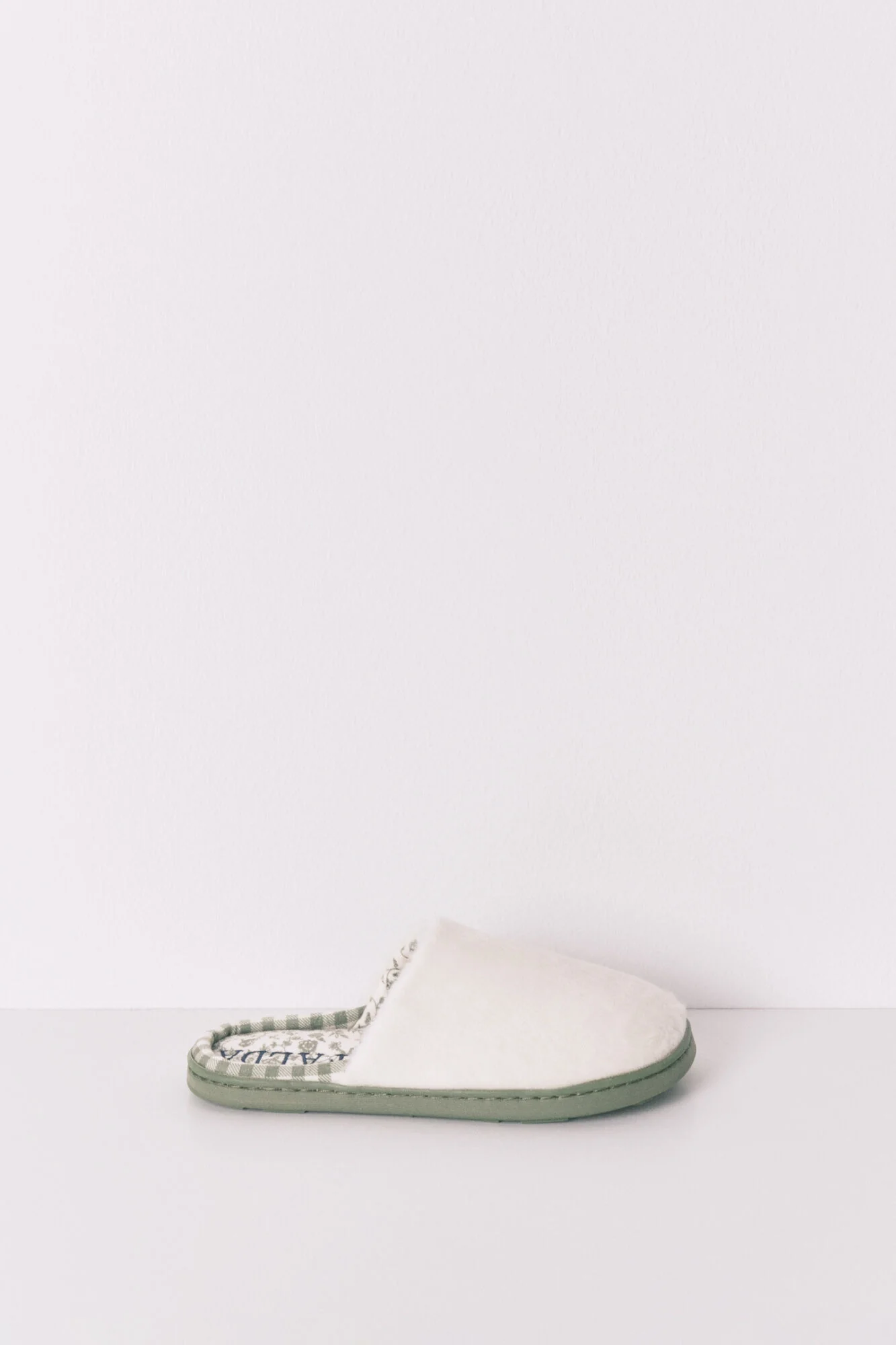 Mafalda ivory closed slippers
