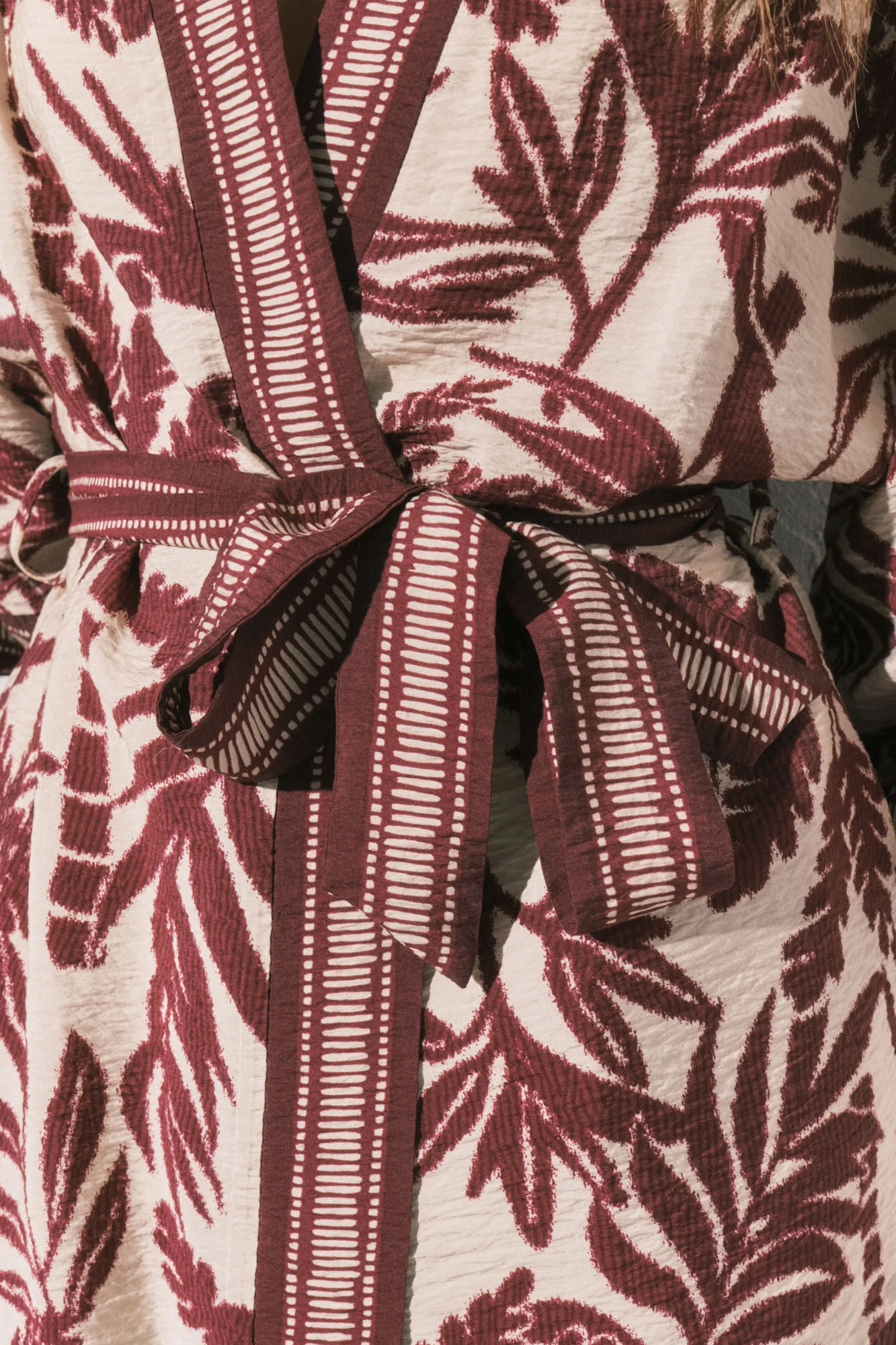 Maroon print kimono - Image 4