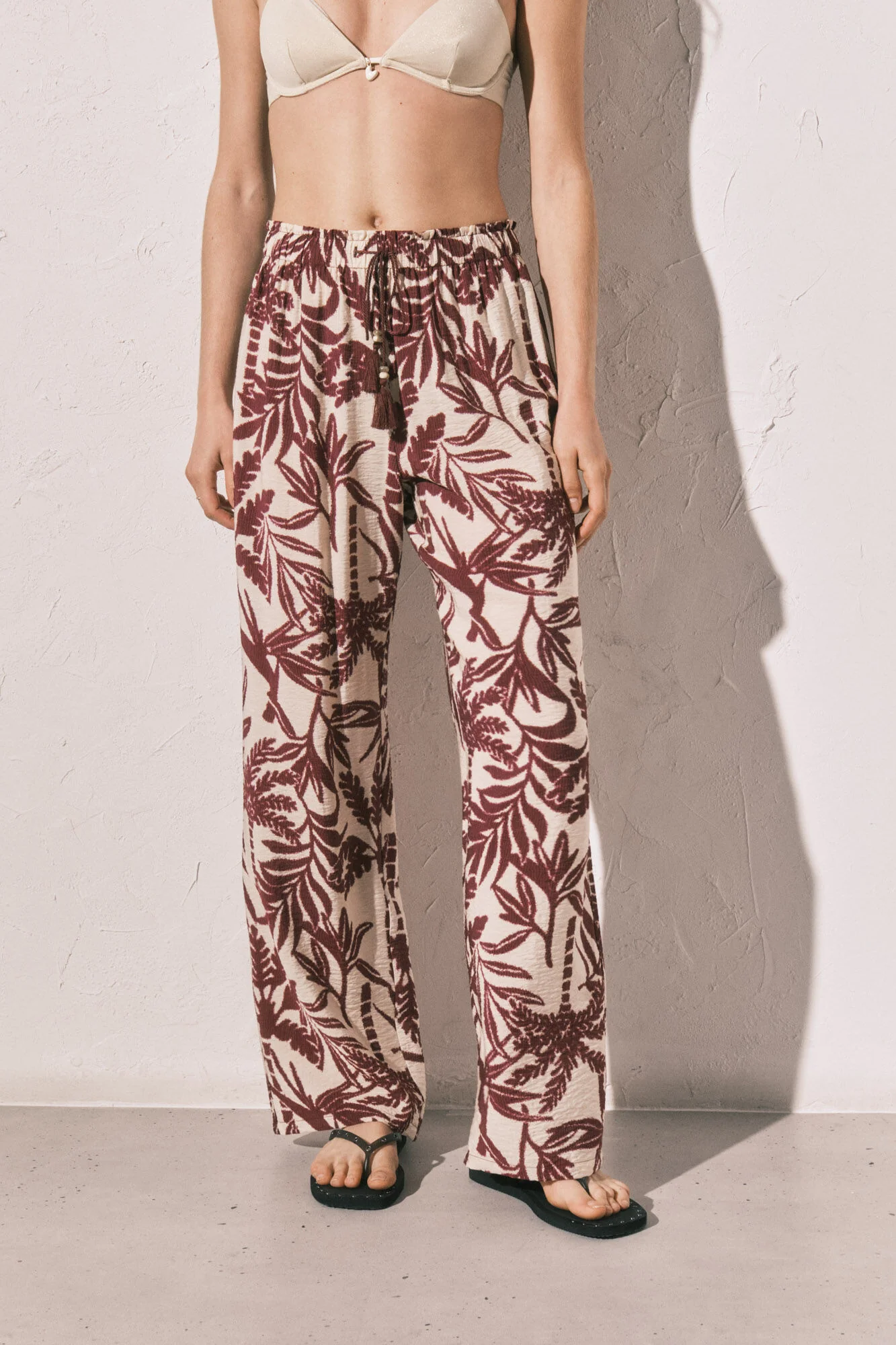 Maroon print long trousers - Image 3