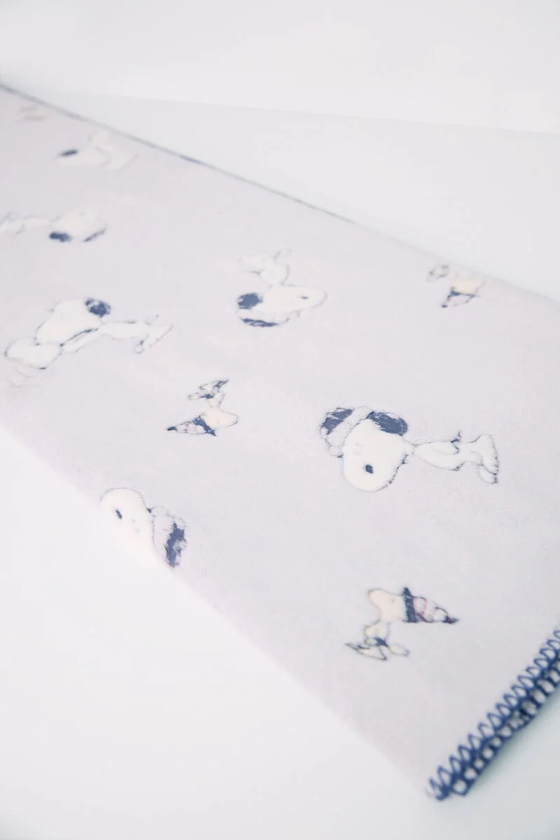 Snoopy soft feel blanket - Image 2