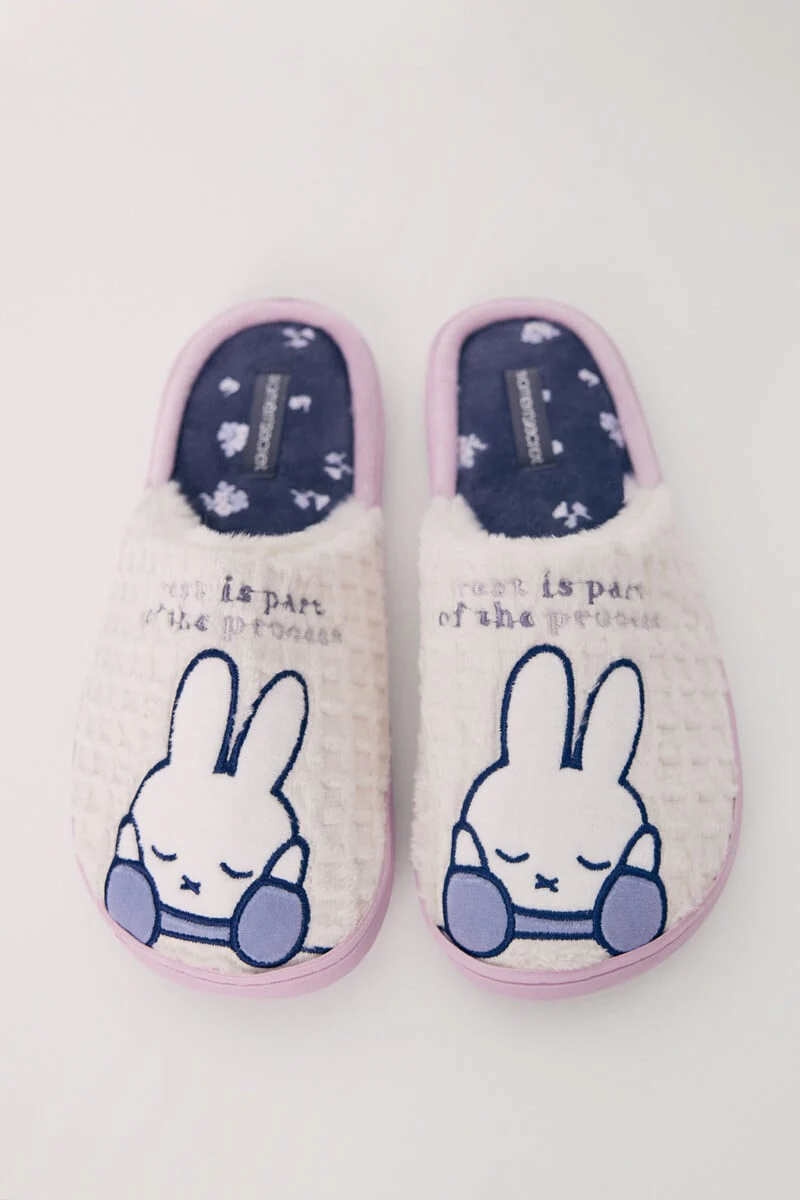 Snoopy slider slippers