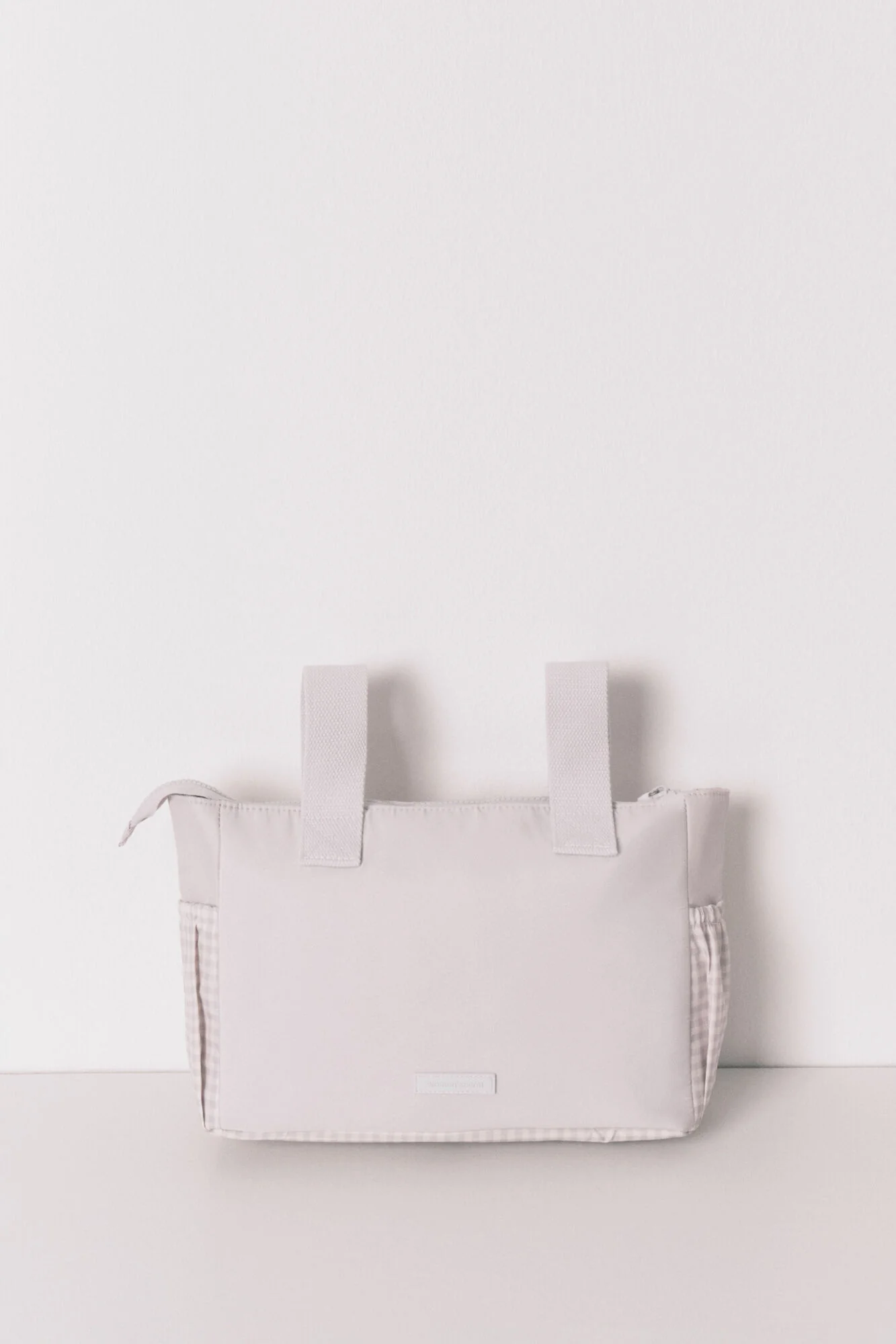 Medium " maternity " vanity case bag in grey gingham - Image 4