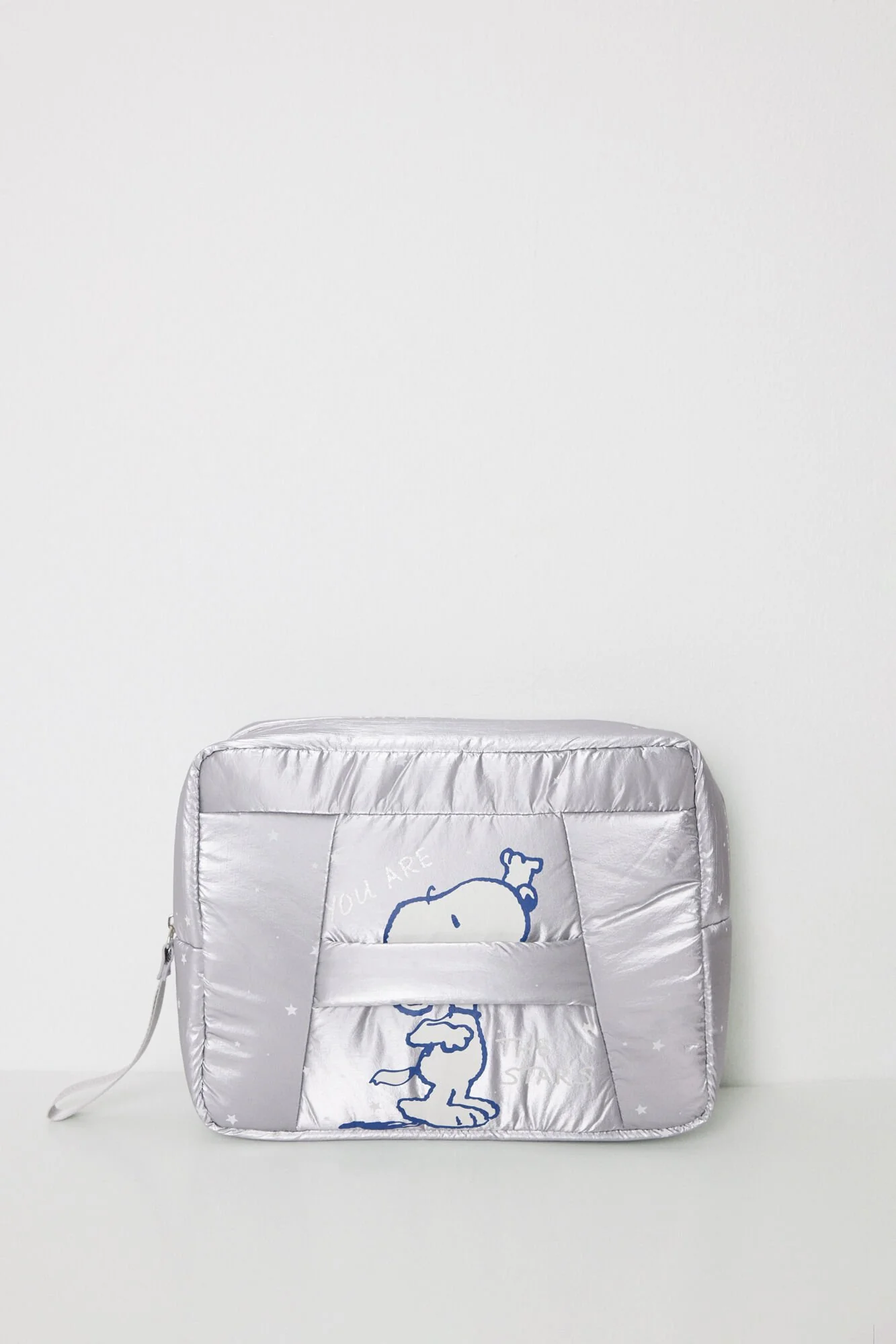Medium padded nylon Snoopy toiletry bag - Image 4