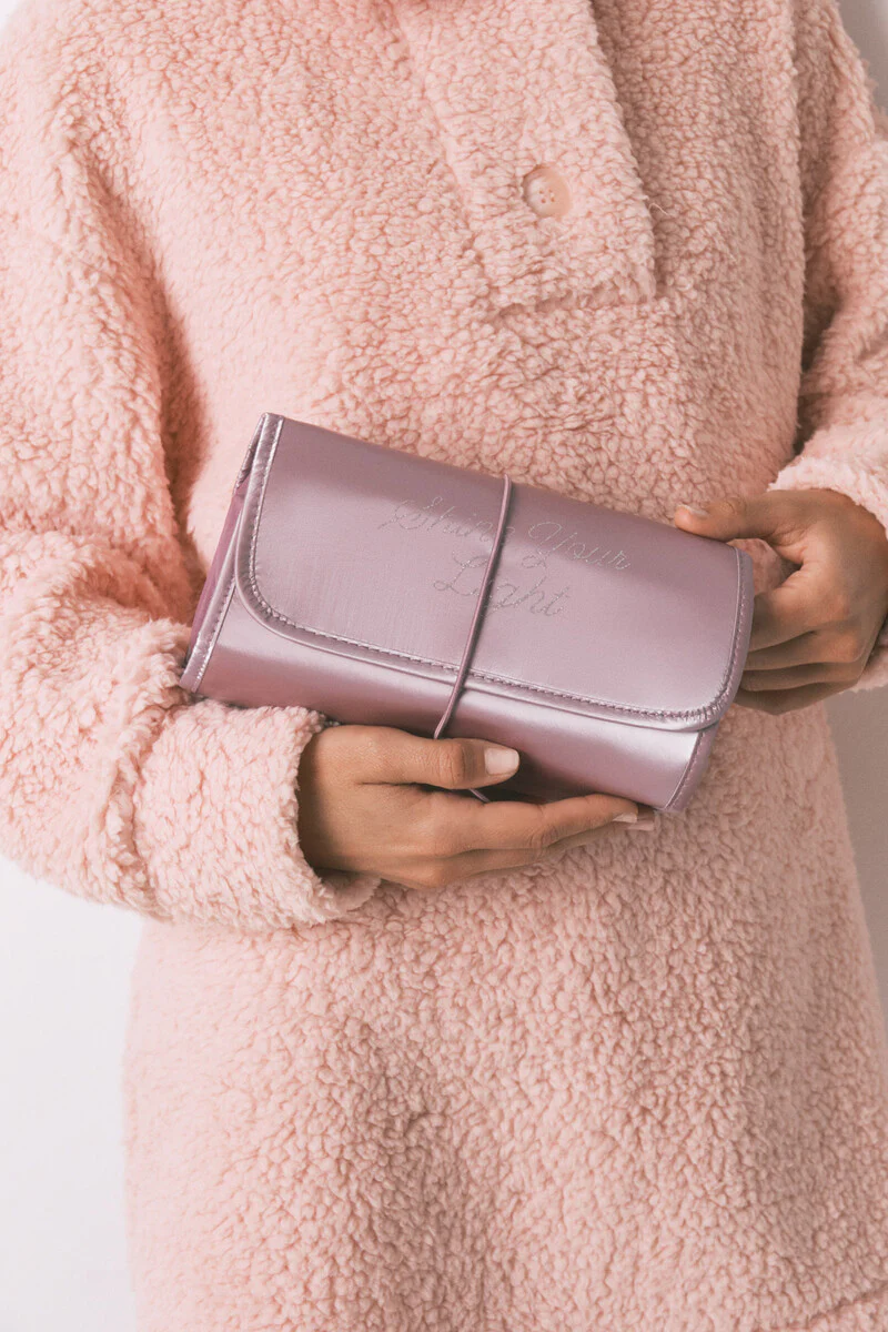 Medium vanity case with pink satin-finish - Image 2