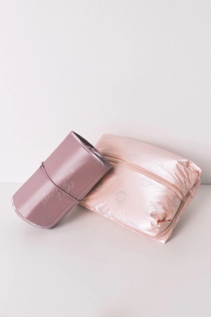 Medium vanity case with pink satin-finish - Image 4
