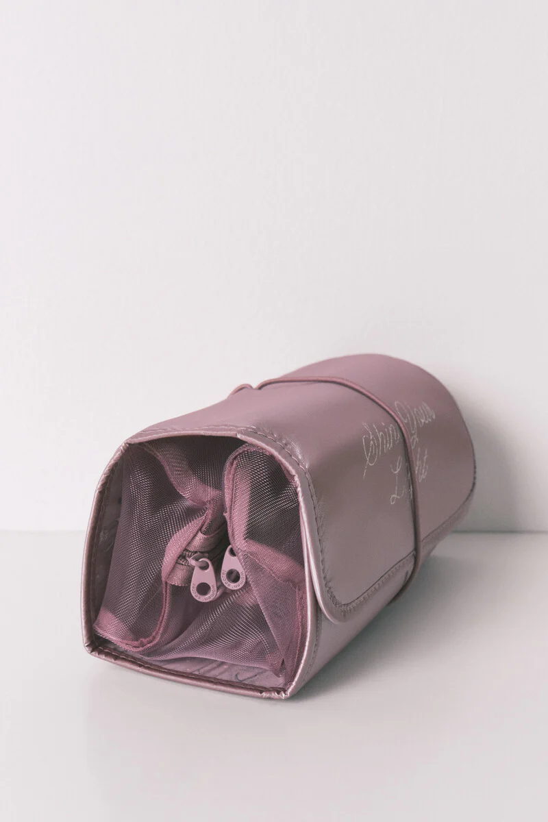 Medium vanity case with pink satin-finish - Image 6