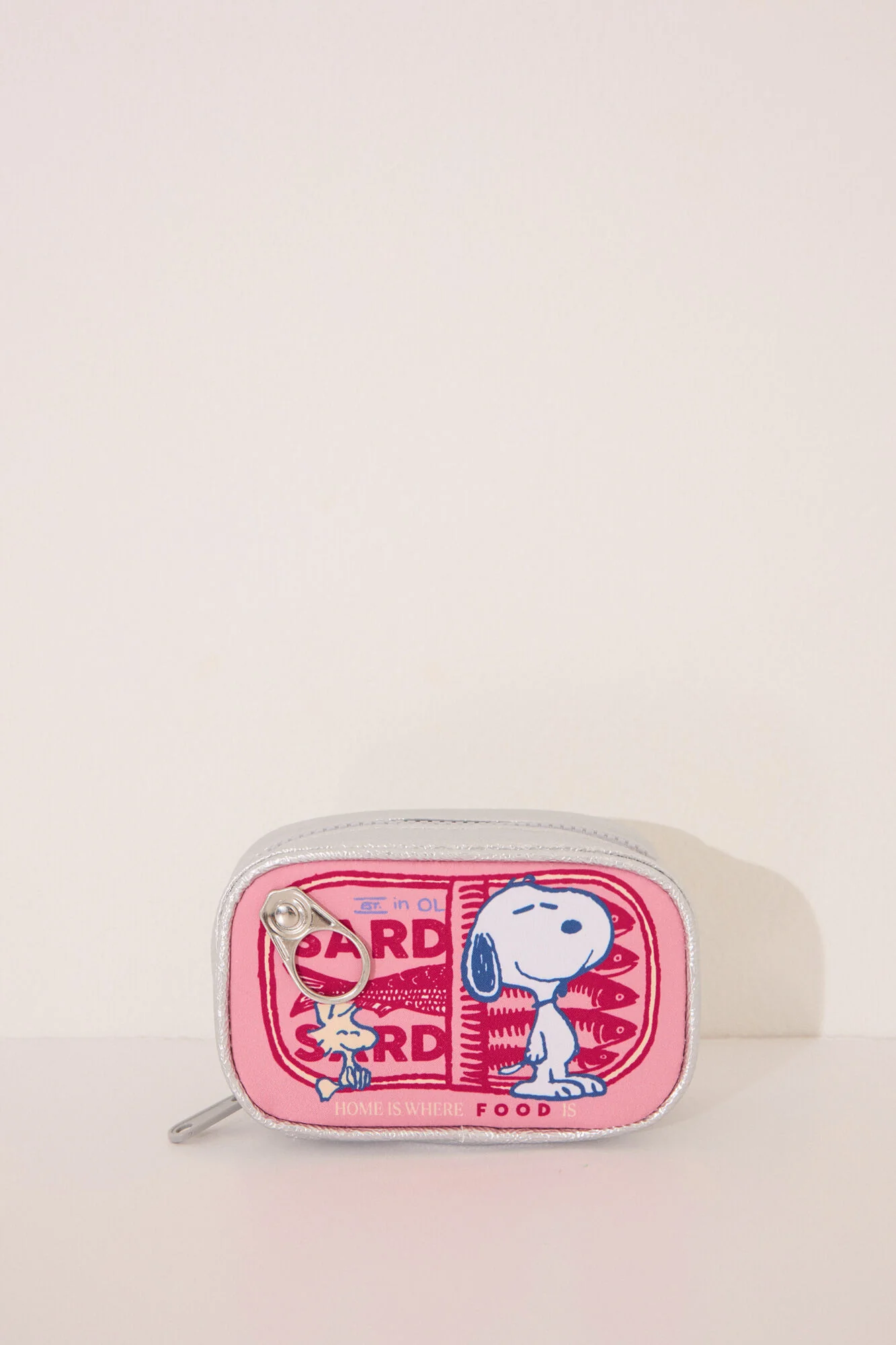 Metallic pink Snoopy purse - Image 2