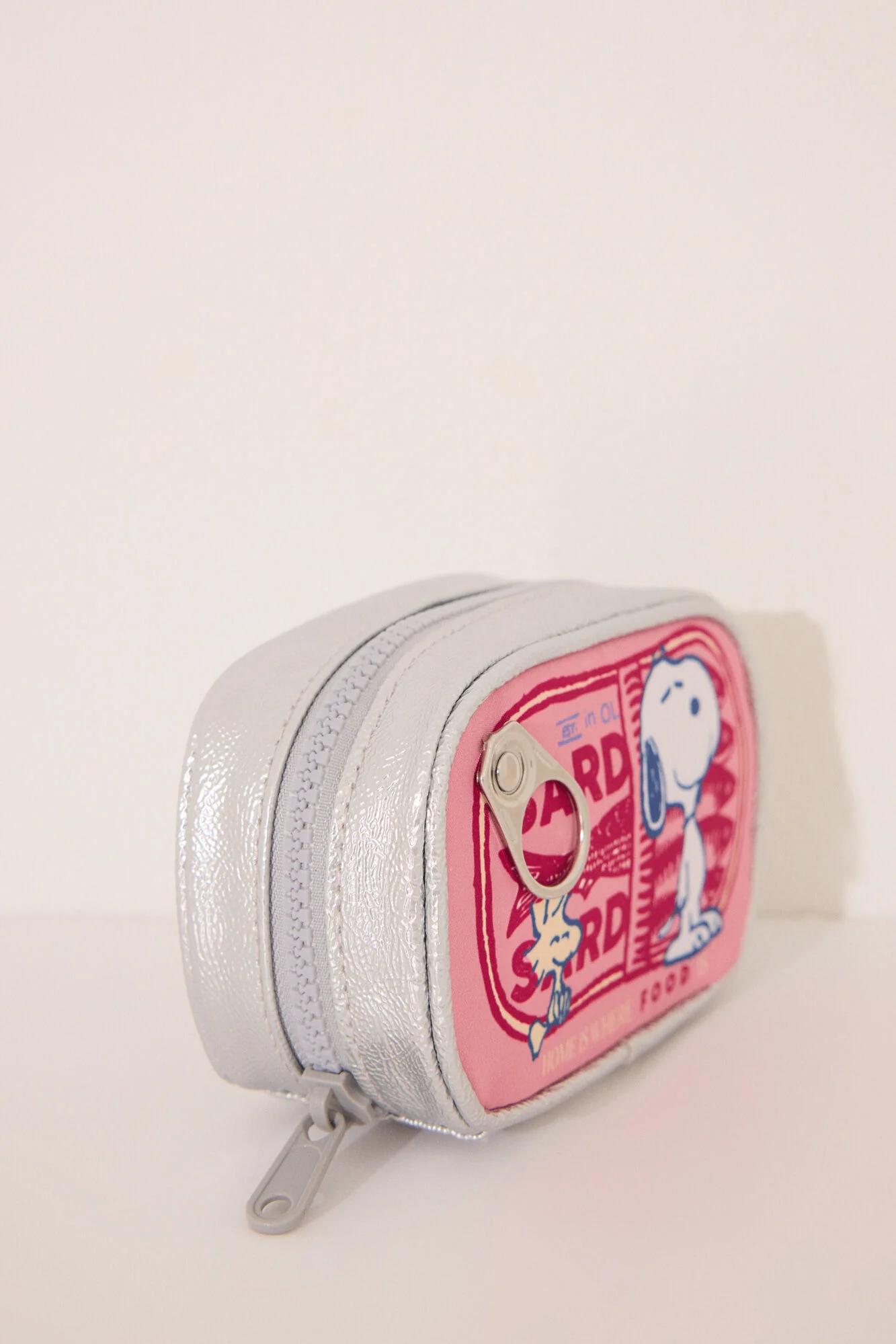 Metallic pink Snoopy purse - Image 5