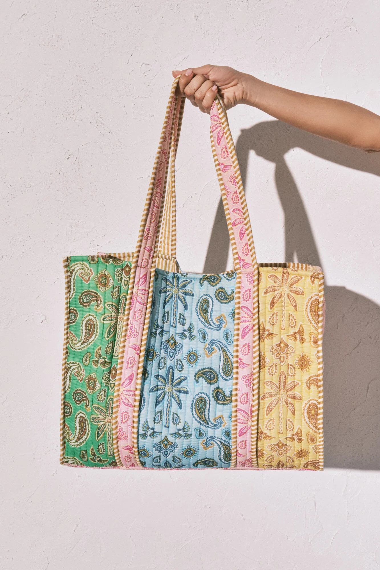 Multicoloured large print bag - Image 2