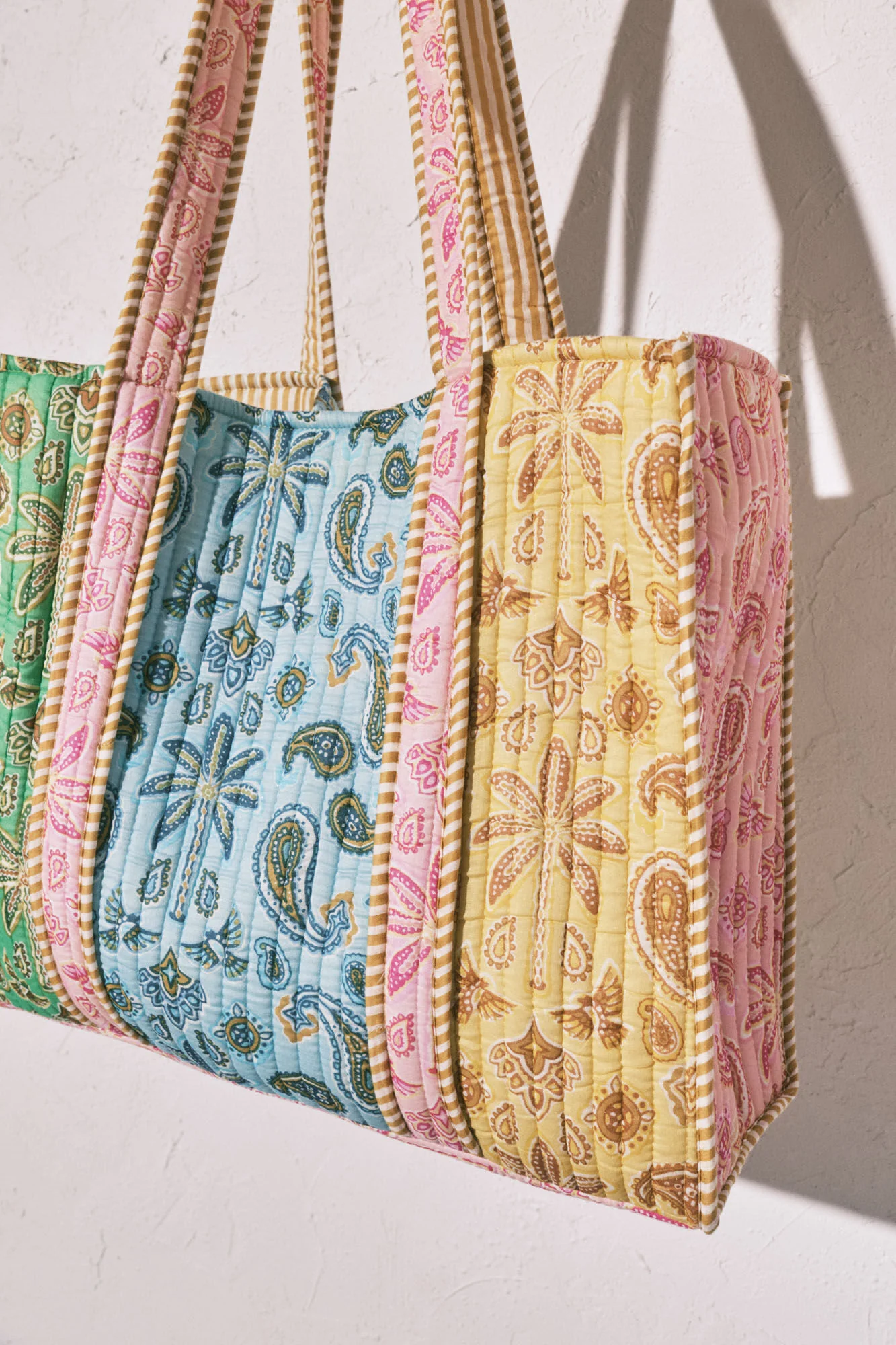 Multicoloured large print bag - Image 3