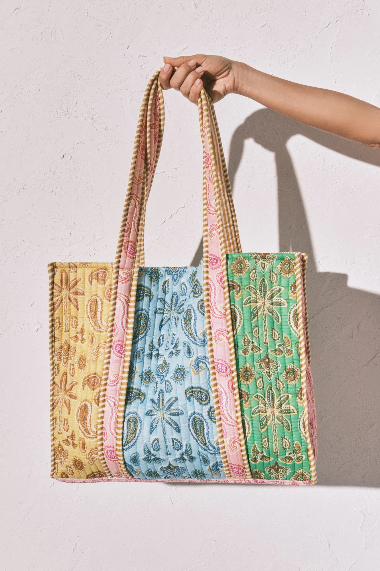 Multicoloured large print bag - Image 4