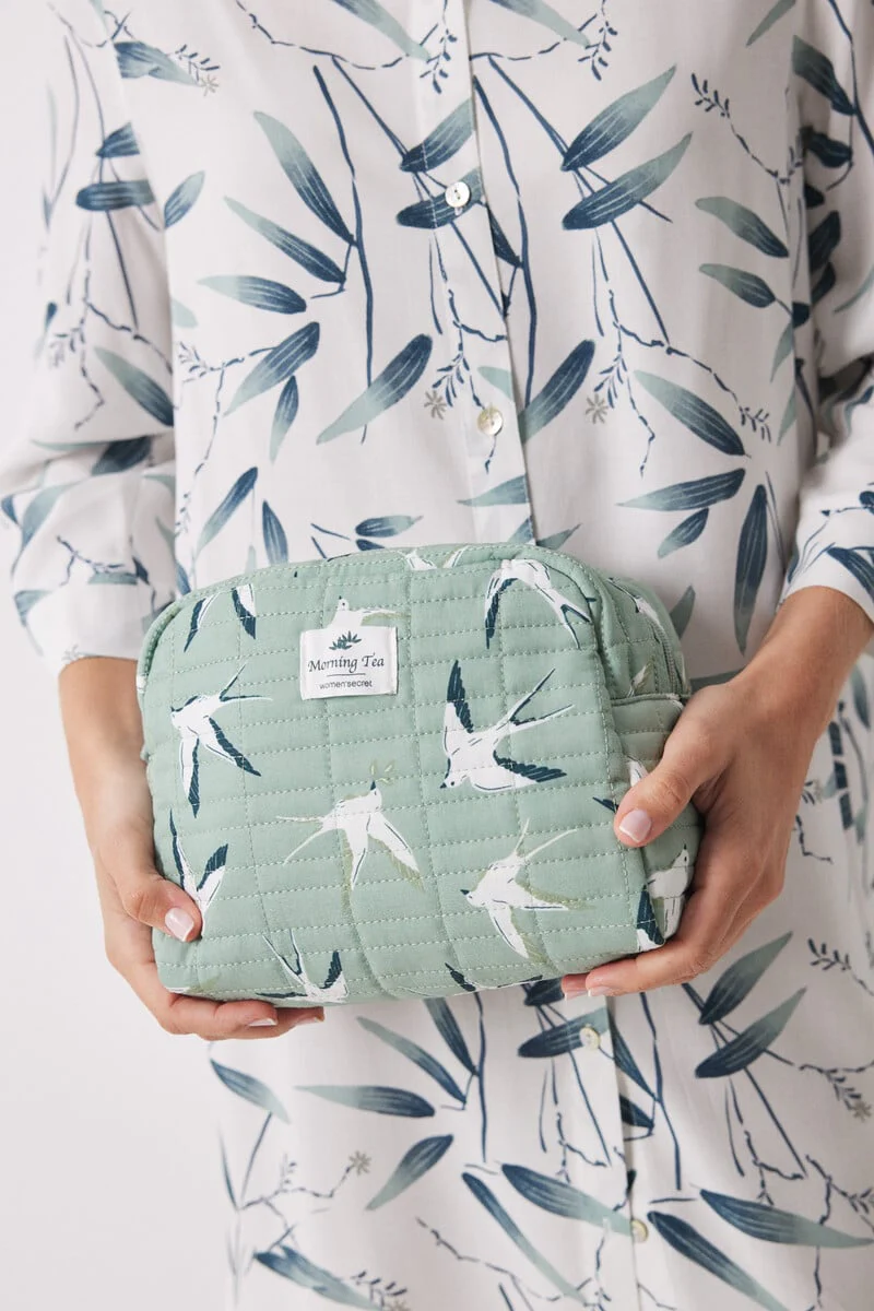 Large bird print toiletry bag - Image 3