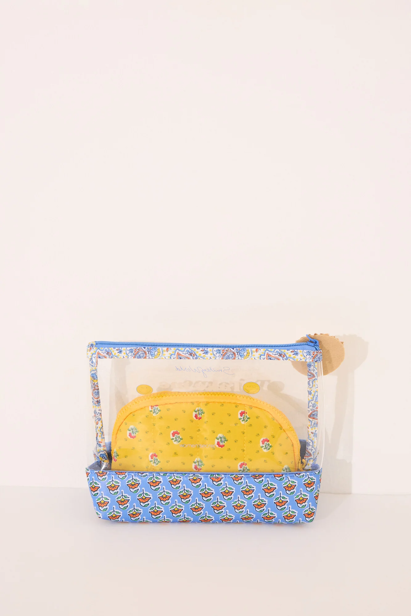 Pack of 2 Smiley toiletry bags - Image 5